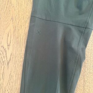 Lululemon men’s ABC Skinny-Fit Jogger Regular
